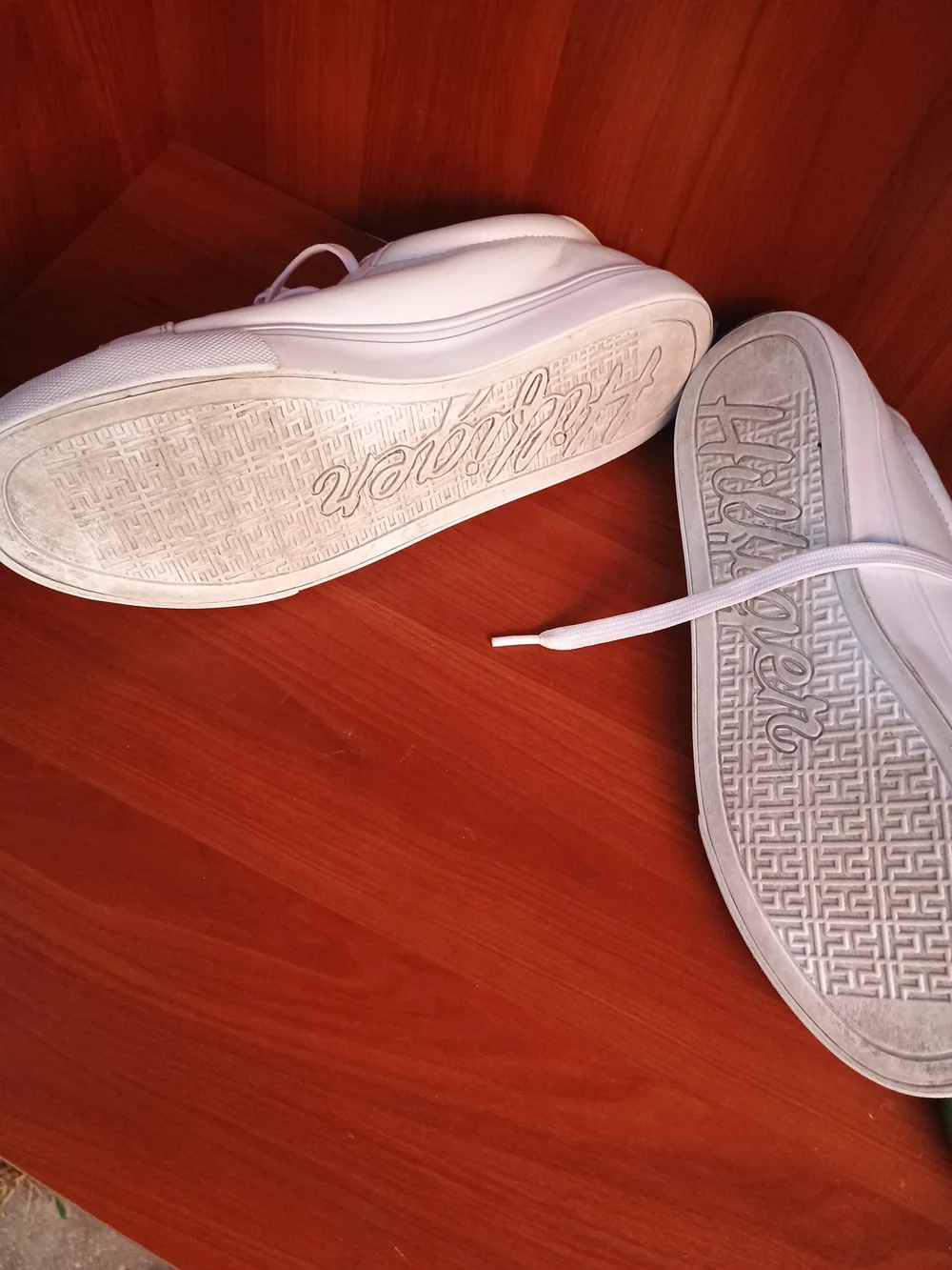 Tommy Hilfiger Men’s White Low-Top Sneakers